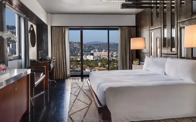 2 Bedrooms Wilshire Suite