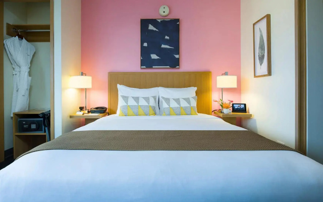 Cosmopolitan Double room