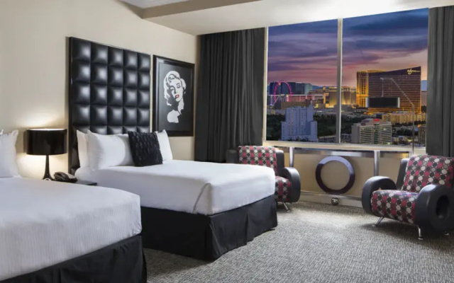 Signature Quadruple room