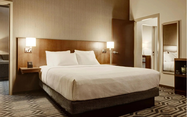 1 Bedroom Classic Double Suite