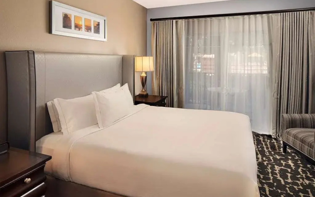 1 Bedroom Hearing Accessible Double Suite