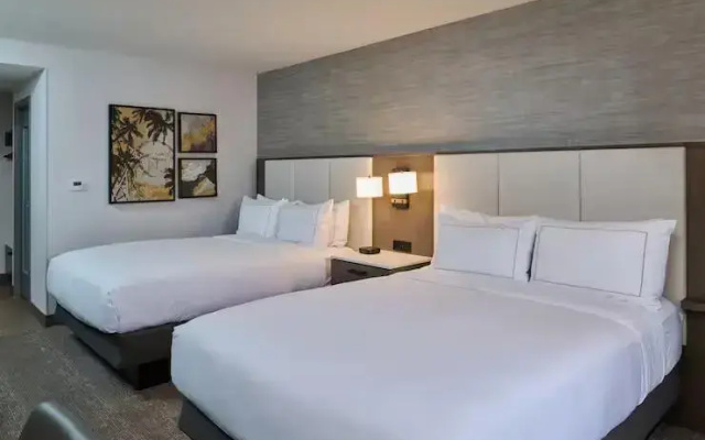 Accessible Hearing Twin room with balcony