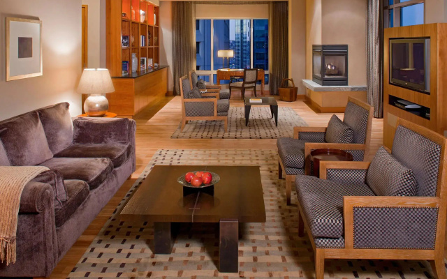 Onyx Double Suite