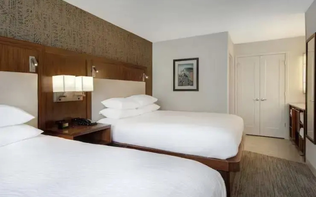 2 Room Quadruple Suite