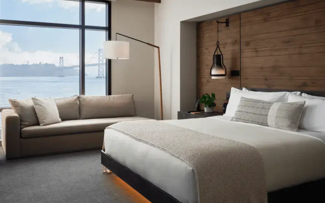 Terrace Double Ferry House Suite