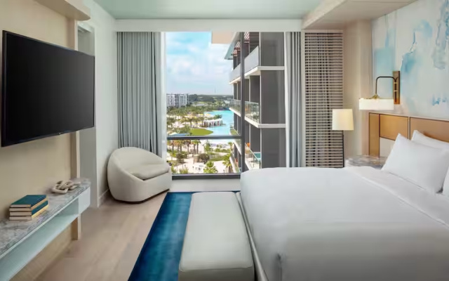 1 Bedroom Hearing Accessible Double Suite with pool view