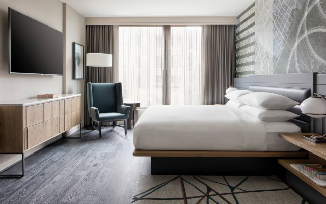 1 Bedroom Deluxe Double Suite City View