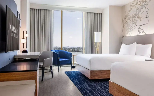 Premium Caesars Quadruple room with river view