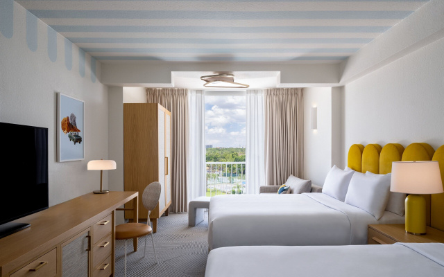 Twin room with city view