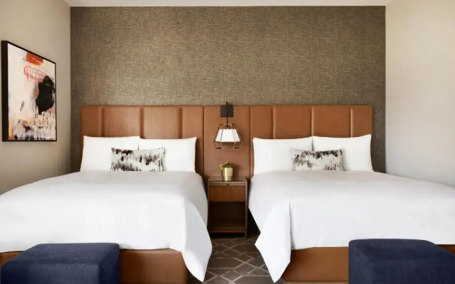Deluxe Quadruple room with view