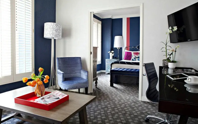 1 Bedroom Corner Double Suite