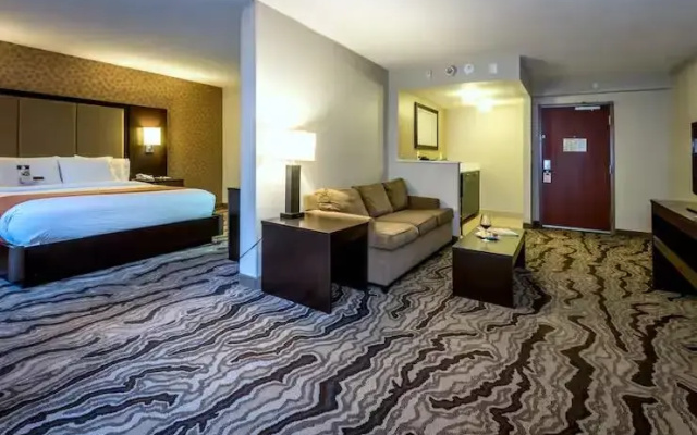 Hearing Accessible Double Junior Suite
