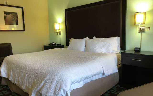 Mobility/Hearing Accessible with Tub Double room