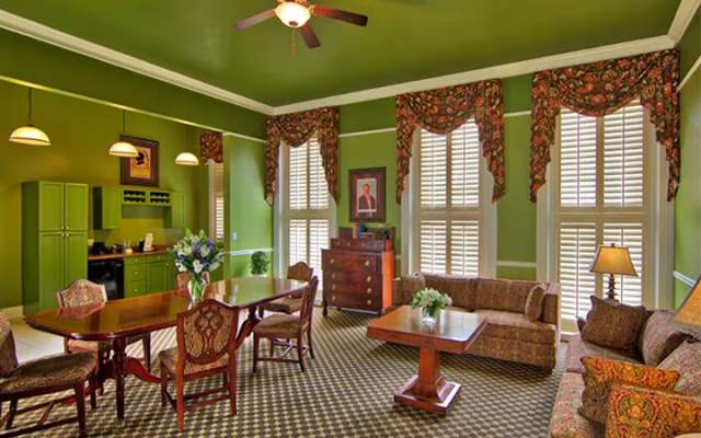 Teddy Roosevelt Luxury Suite