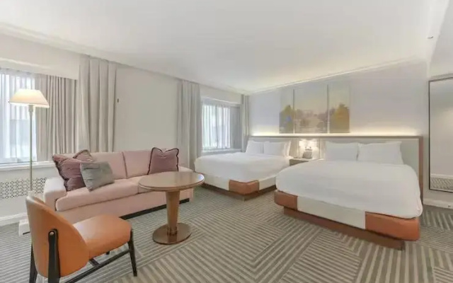 Deluxe Quadruple room