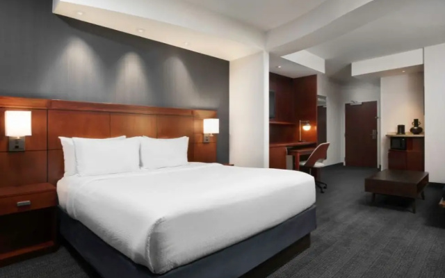 1 Bedroom Executive Double Suite