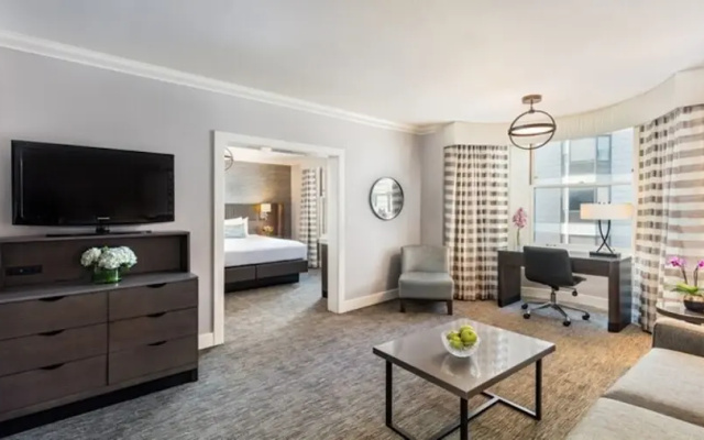 1 Bedroom Suite