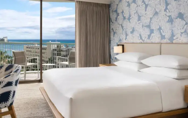 Renovated Ainahau Tower Double room with ocean view