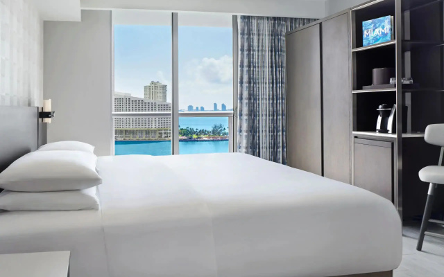 Deluxe Double room with balcony and with bay view