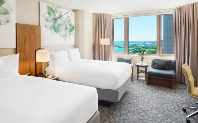 Deluxe Cityscape Twin Guestroom