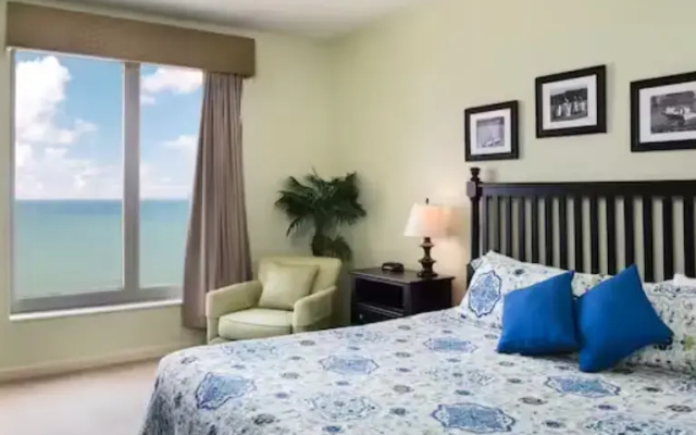 3 Bedrooms Margate Condo with ocean view