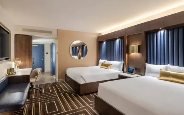 Stadium Swim View Twin room