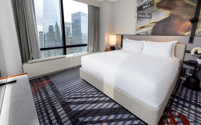 Corner Double Junior Suite with Hudson River View