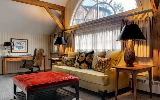 Deluxe Double Suite