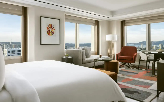 1 Bedroom Double Suite Golden Gate-View