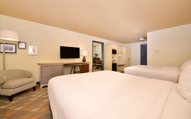 Quadruple Suite