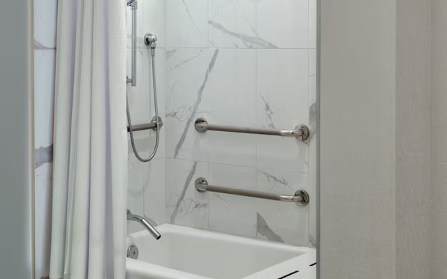 Mobility/Hearing Accessible Double room