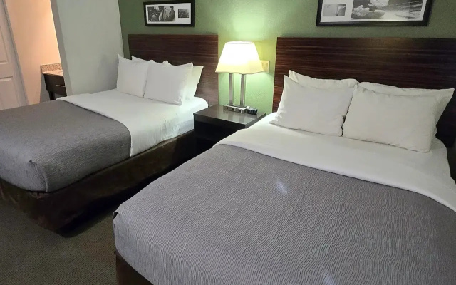 Quadruple room