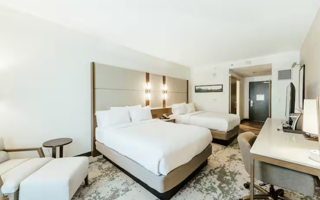 Glass House Quadruple room