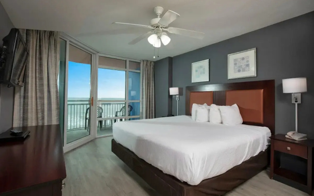 3 Bedrooms room oceanfront