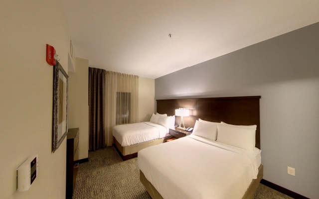 1 Bedroom Quadruple Suite