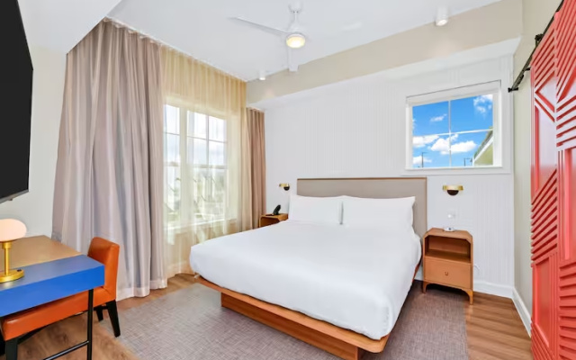 Corner Double Suite with balcony