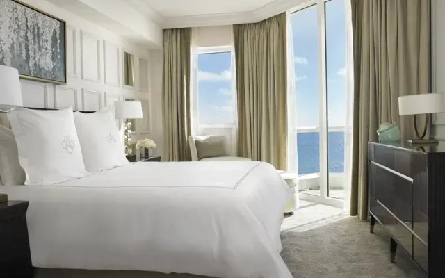 1 Bedroom Double Suite oceanfront