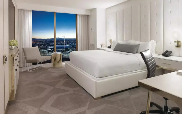 W Escape Stadium View Suite