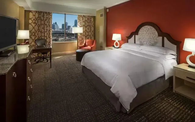 Presidential Grand Atrium Double Suite