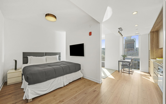 Level Double Suite