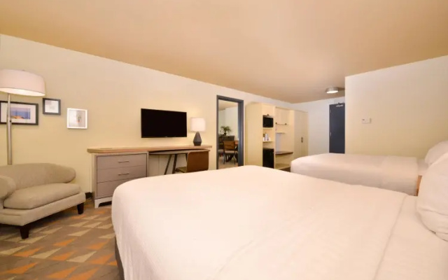 Double Suite