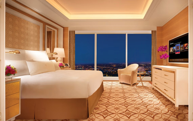 Signature Double Suite