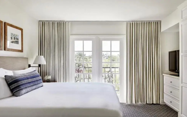 Accessible Double Suite