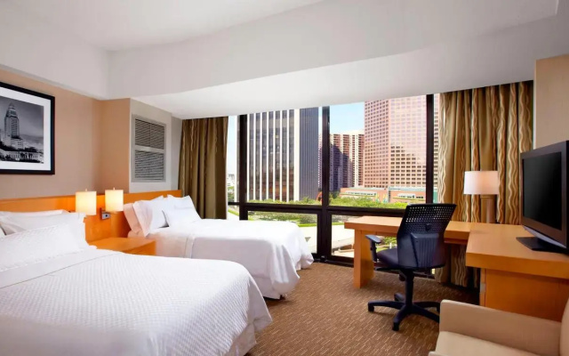 Traditional 2 Double Beds room with city view