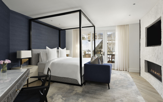 4 Bedrooms Blue Sky Residence