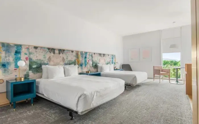 Deluxe ADA room
