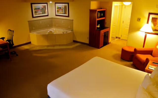 With Whirlpool Double room