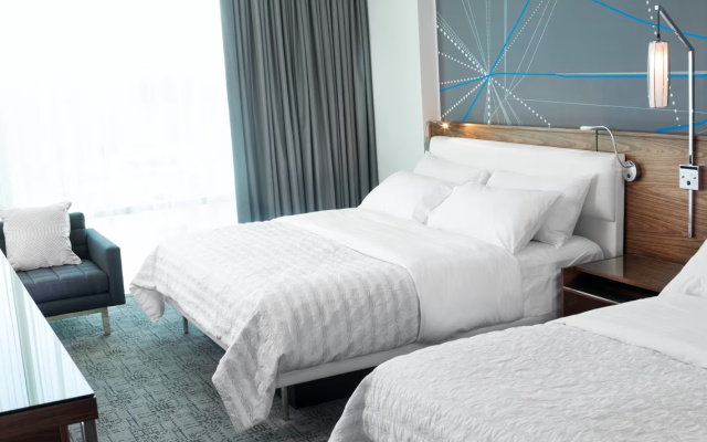 1 Bedroom 2 room Quadruple Suite
