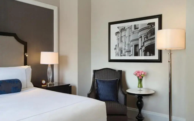 Main Building Corner Double Suite