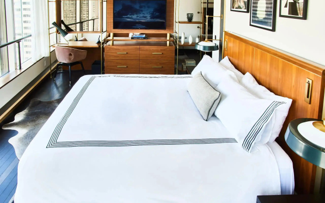 Skyline Double Suite